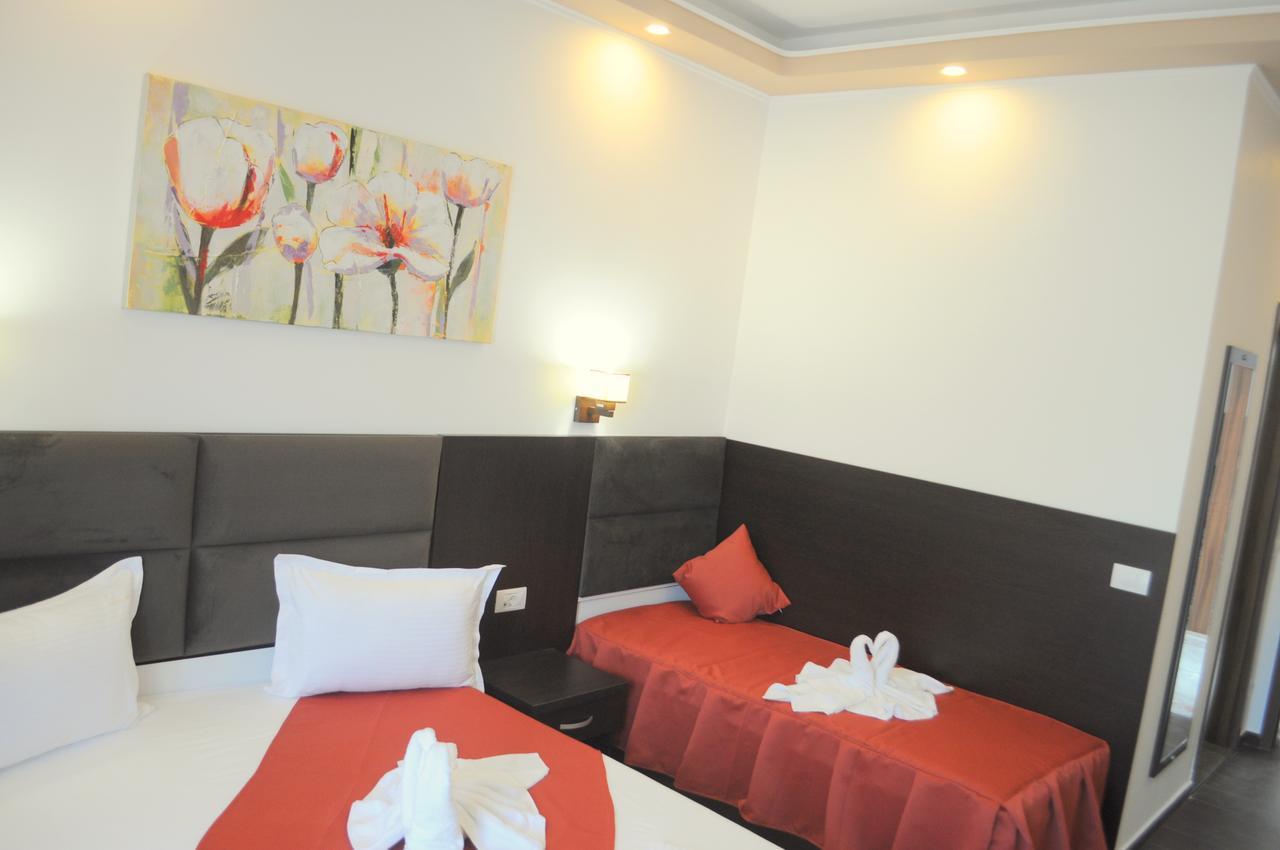 Hotel Evia Ефоріє-Норд Екстер'єр фото