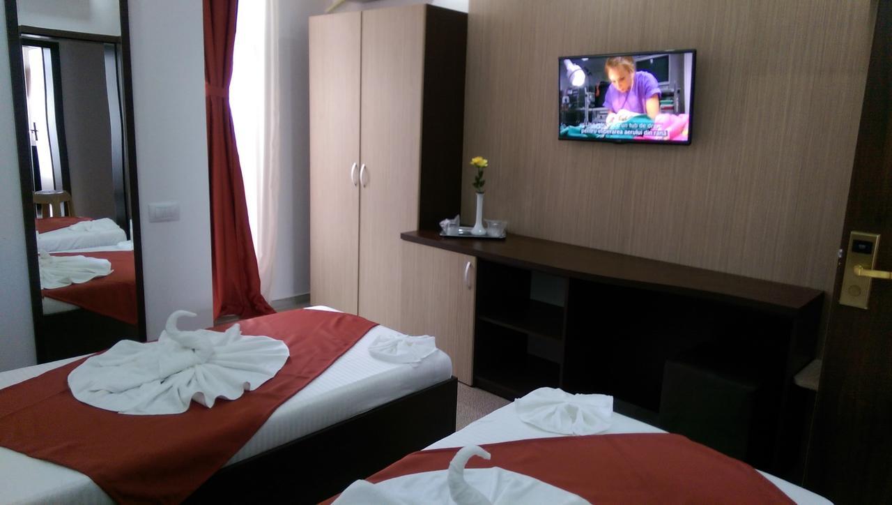 Hotel Evia Ефоріє-Норд Екстер'єр фото